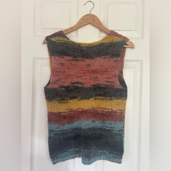 Gimaguas Wool Vest, Size Small - Picture 3 of 3